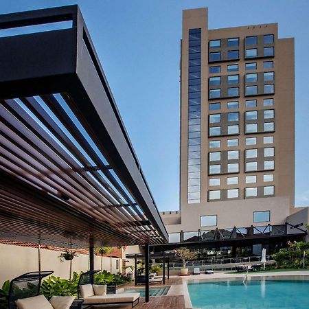 Novotel Santa Cruz De La Sierra Buitenkant foto